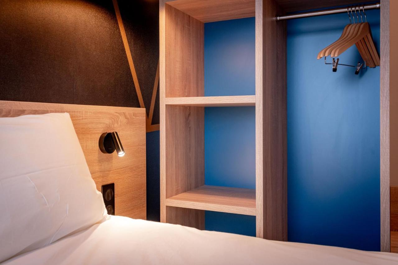 Ibis Styles Valenciennes Petite Foret Екстериор снимка