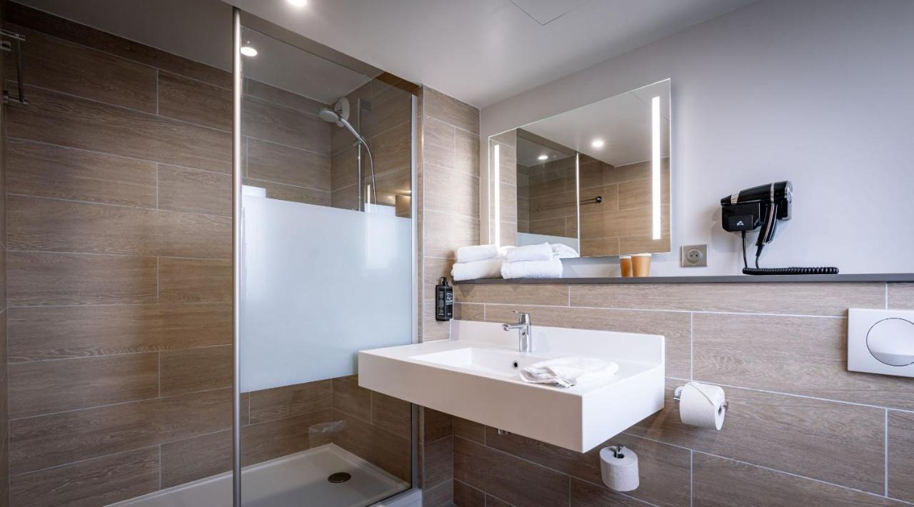 Ibis Styles Valenciennes Petite Foret Екстериор снимка