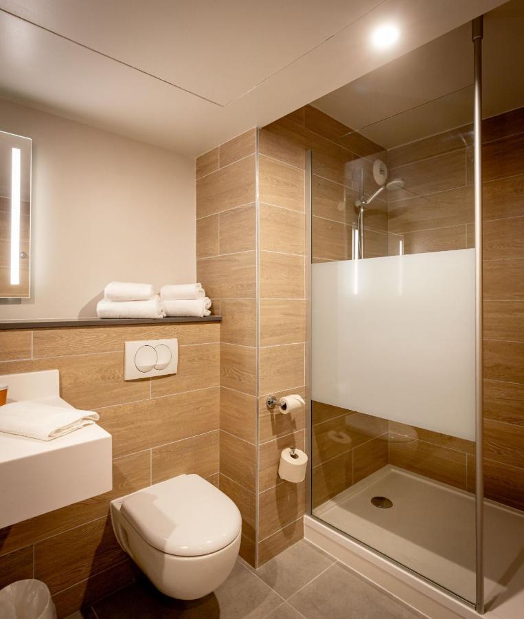 Ibis Styles Valenciennes Petite Foret Екстериор снимка