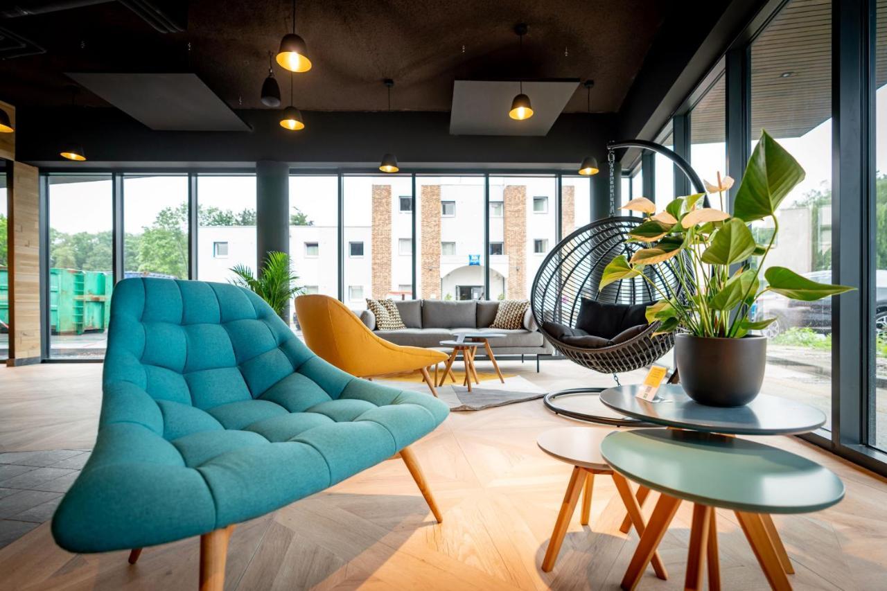 Ibis Styles Valenciennes Petite Foret Екстериор снимка