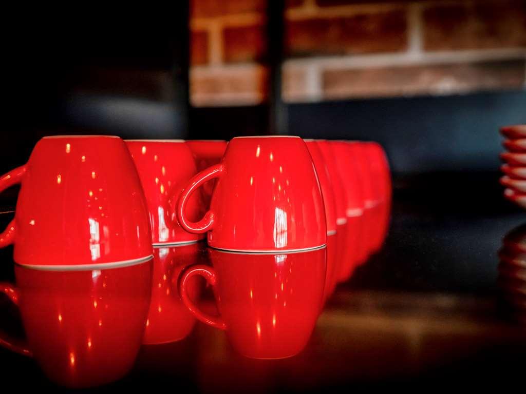Ibis Styles Valenciennes Petite Foret Екстериор снимка