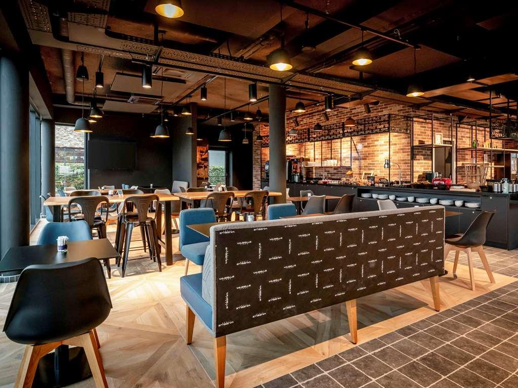 Ibis Styles Valenciennes Petite Foret Екстериор снимка